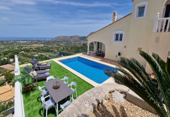 Villa/Dettached house in Pedreguer - Villa Arenja - an unforgettable view, 6p