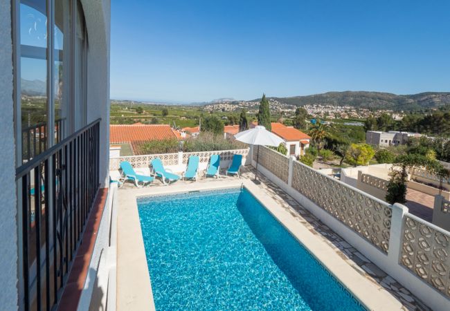 Villa à Orba - Villa Leonie, piscine privée, jacuzzi, 8p Villa à Orba - Villa Leonie, piscine privée, jacuzzi, 8p