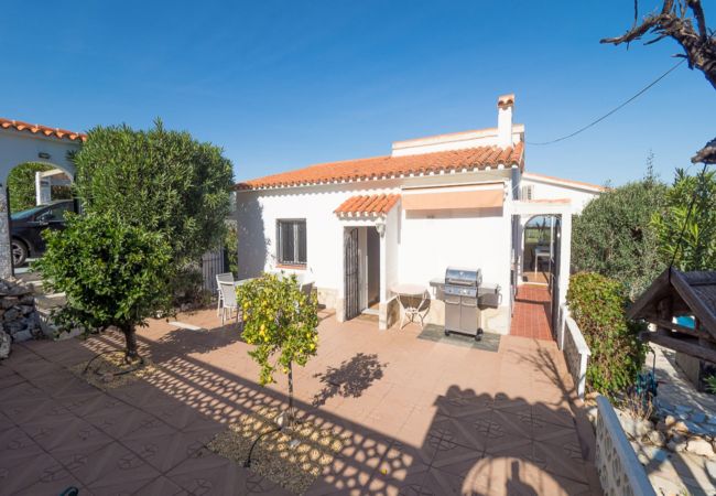 Villa à Orba - Villa Leonie, piscine privée, jacuzzi, 8p Villa à Orba - Villa Leonie, piscine privée, jacuzzi, 8p