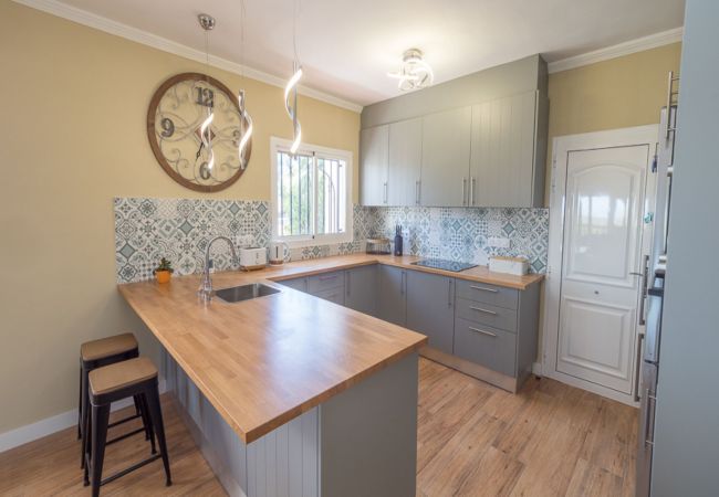 Villa à Orba - Villa Leonie, piscine privée, jacuzzi, 8p Villa à Orba - Villa Leonie, piscine privée, jacuzzi, 8p