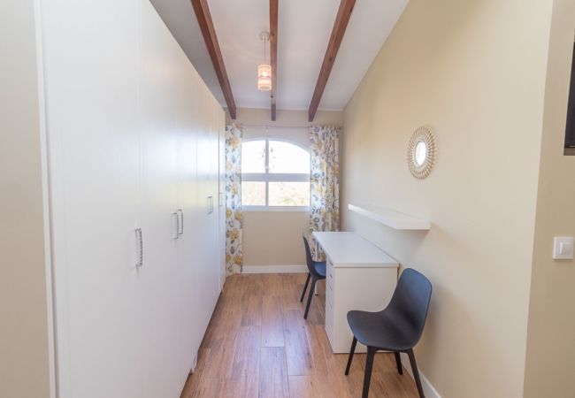 Villa à Orba - Villa Leonie, piscine privée, jacuzzi, 8p Villa à Orba - Villa Leonie, piscine privée, jacuzzi, 8p