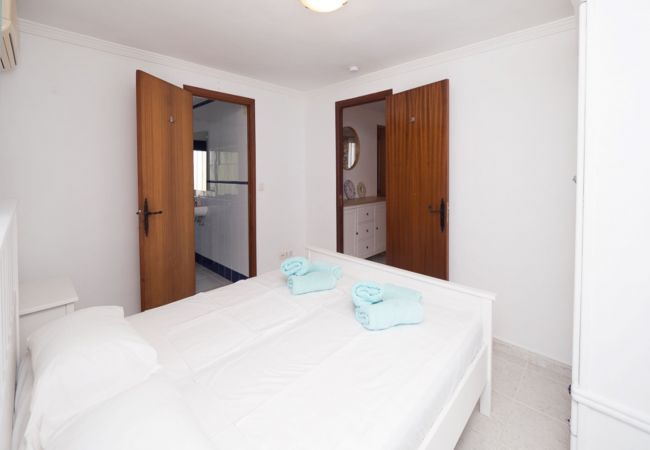 Villa à Orba - Villa Leonie, piscine privée, jacuzzi, 8p Villa à Orba - Villa Leonie, piscine privée, jacuzzi, 8p